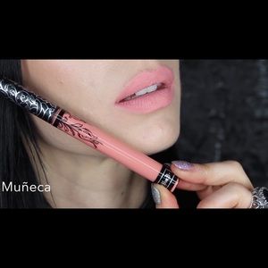 Kat VonD Liquid Lipstick Matte  Muñeca Full Size